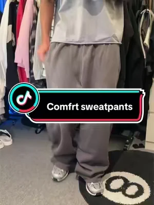 They are soo elite. #comfrt #comfrtsweatpants 