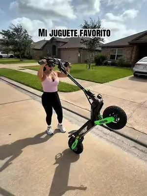 ¿Buscas moverte rápido sin gastar en gasolina ni quedarte atrapado en el tráfico? Este scooter eléctrico es ligero, plegable y te lleva donde quieras con solo una carga. Fácil de guardar y perfecto para la ciudad. #summerwins #dealsdayforyou #scootereléctrico #movilidadurbana #ahorraenergia 