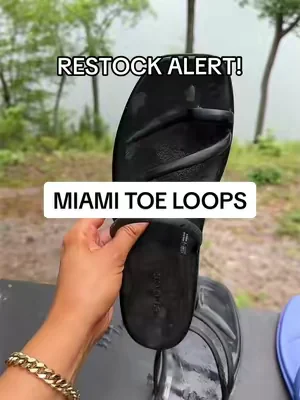 never thought Crocs could look this elevated—but these changed my mind. The toe loop gives it that minimal, trendy vibe, the footbed is like walking on clouds, and the strap doesn’t rub at all. I wore these sightseeing for 6 hours straight. No regrets. Multiple colors, true to size, and shockingly flattering on wide feet. #crocssandals #disclaim disclaimer: this price / deal is ONLY VALID at the time of posting and is not a permanent price.