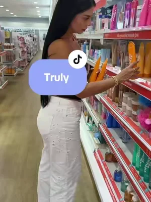 Axilas más  luminosas y sin manchitas ✨ con @Truly Beauty  #truly #trulybeauty #manchas #dealsforyoudays #tiktokshopcreatorpicks  Los resultados pueden variar, este video solo refleja mi experiencia 