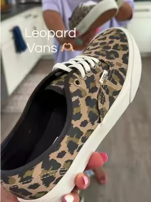Name a cuter drop??  🐆🤎🖤 @vans #sneakers #sliponshoes #leopard #vans  