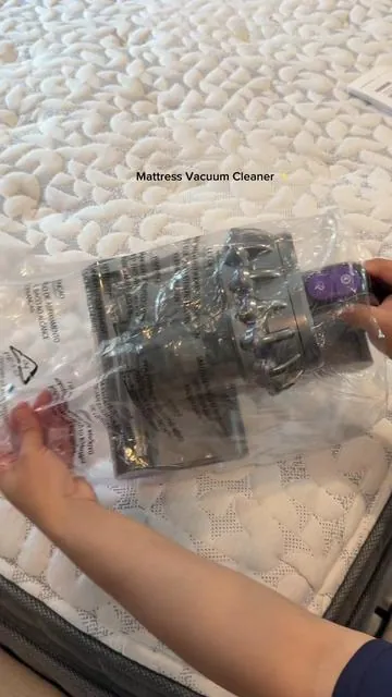 A simple way to keep my bed feeling fresh ✨ Would you try this? 💜 Keeping my mattress feeling cleaner has never been easier! ✨ This @VOCESOR, mattress vacuum features 16kPa suction, UV-C light, ultrasonic tech, 145°F heat, and a HEPA filter ✨ Great for homes with pets 🐾  #HomeCleaning #MattressVacuum  #CleanTok #HomeEssentials #PetFriendly 