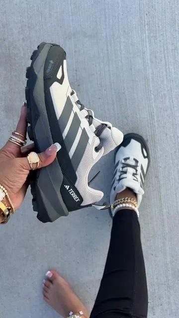 🌳⛰️ S A L E  on the cutest trail sneakers ⛰️🌳