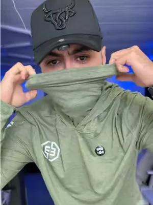 UPF 50 Long Sleeve Sun Hoodie #sunhoodie #upf50clothing #sunprotectiveclothing 
