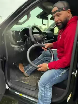 #tiktokshop #autoaccessories #steeringwheel #car #cover cuida tu carro o camioneta con esta cubierta de volante 