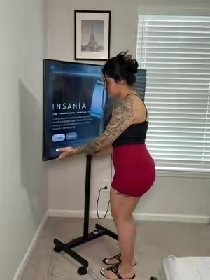 Soporte para TV, firme resistente de metal, soportando hasta 44 libras #tvstand #soportedetv #soportesdetelevision #soportedetelevisión #soportestv 