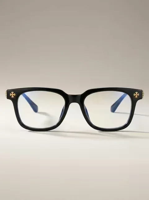 Sleek black frames, ornate gold hardware, and a subtle blue AR sheen come together in a light-luxury look built for everyday reading and screen time. Minimalist, unisex, and gift-ready—these square readers deliver comfort, clarity, and unmistakable style. #ReadingGlasses #BlueLight #SquareFrames #UnisexStyle #Minimalist #GiftForHim #DailyUse #EyewearFashion #TikTokShop