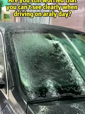 There are small water dropletsattached to the the rain, and the rearview mirror is blurry. It is recommended to try this thing.#car#carcleaning #rainydays#oilfimcleaner #secondhandcar 
