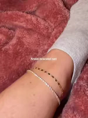 you get three in the set and they are so affordable. I’ve worn these in the water and they don’t tarnish at all 👏🏼🙌🏼 #anklebracelet #accessories #TikTokShopDealsForYou #Summerwins #bracelets 