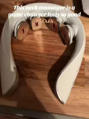 This neck massager is so good it’s heated has a timer love love love 🫶🏼🫶🏼🫶🏼 @SKGOfficialStore #Tiktokshop #popular #Trending #fyp #Viral 