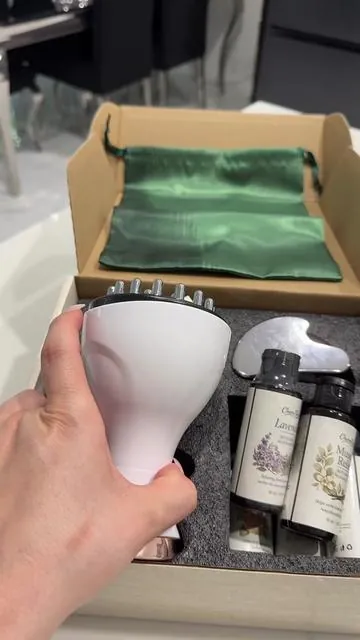 Este aparatito trae EMS, infrarrojo, masaje y hasta Gua Sha metálico... literalmente mini spa en casa #tiktokmademebuyit #tiktokshop #beautyhacks #beautytips #homespa