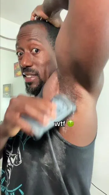 Finally something that absorbs sweat. #tiktokcreator #stayonside #deodorant #sweatstains 