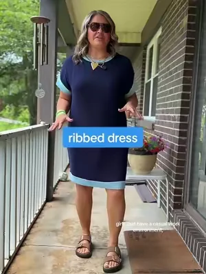 Perfect throw & go dress for teachers, the casual workplaces, or busy moms running errands! #dress #casualdress #teacheroutfit #officeoutfits #momoutfit 
