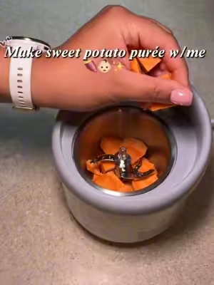 Emi’s first time trying sweet potato👶🏻