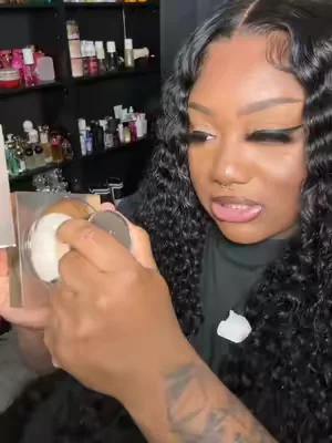 I be glowing babyyyyy I buy so many of these 🤣💕 I’m obsessed !! #majorglowbalm #patrickta #skincare 
