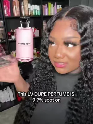 This smells so fruity and floral and expensive 😍😍😍 omgggg can’t believe it’s really that spot on !! #voyagenova #lvperfume #lv #perfume #fragrance 
