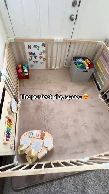 Perfect play space for your little 😍 #playpen #babyessentials #babymusthaves #mom #woodenplaypen 