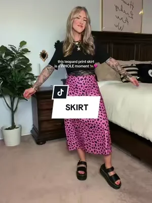 Comes in other colors! I’m 5’3” 135lbs wearing a small. #leopardprint #skirt #skirts #leopardprintskirt #dopaminedressing