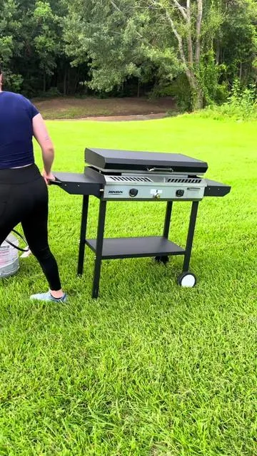 DESCUENTO 🚨🚨🚨🚨🚨 Cocina de gas propano para exteriores ROVSUN (2 o 3 quemadores) con plancha, encendido automático, regulador y estantes laterales; potente cocina con soporte de 150.000/225.000 BTU ideal para cocinar en el patio, elaboración de cerveza casera, conservas, frituras y asados. @ROVSUN #dealsforyoudays #summerwins #summervibe #stove #estufa 