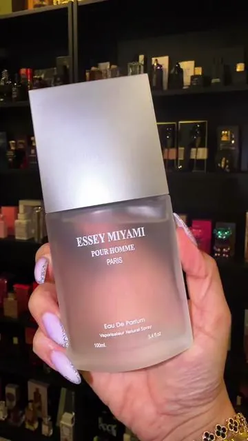 #creatorsearchinsights  I promised that I would help with finding affordable BANGERS and here’s one for the MEN!!! Here’s a Sophisticated, Elegant and Fresh PARFUM you can’t go wrong with  for only $13!!!! #parfum  #fragrancetok #fragrance #mensfragrance 