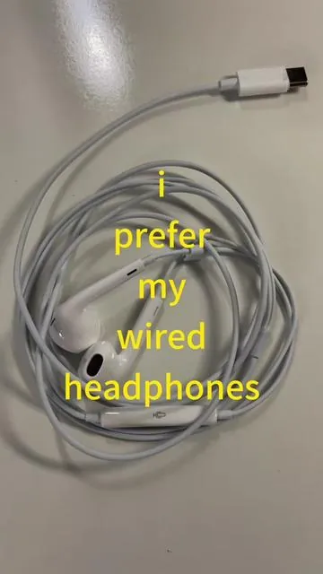 #fashion #airpods #music #xyzabc #wired 