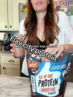No more chalky aftertaste! #protein #flavcity #proteinshake #chocolatemilk 