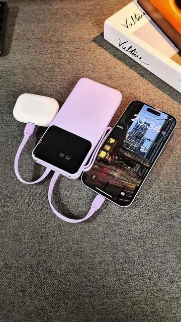 4 cables,3 socks,with a digital display that can clearly display the power,and also provides LED lighting.All these can be done with just a power,and now its price is very favorable😍 batterpack#travelcharger #portablecharger #charger #powerbank #powerbankcharger 