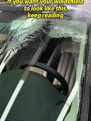 There are small water dropletsattached to the the rain, and the rearview mirror is blurry. It is recommended to try this thing.#car#carcleaning #rainydays#oilfimcleaner #secondhandcar 