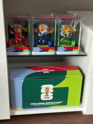 ¡El Mundial ya está aquí! ⚽️🔥 Consigue el set oficial de 3 figuritas coleccionables con las mascotas oficiales de la Copa Mundial de la FIFA 2026. ¡Están increíbles y son edición limitada! 🙌 @Mascot Fans Shop  #FIFA2026 #worldcup #Mundial2026 #Coleccionables #Futbol  