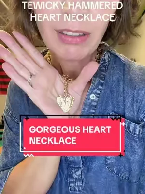 You will be in love with this stunning hammered heart paper clip necklace that comes in gold or silver. So easy to put on with the o link enclosure in the front. Great price and free shipping. #jewelry #fashion #fashiontiktok #fashionaccessories 