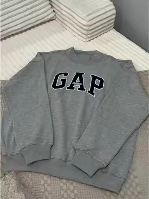 @Gap #crewneck #crewnecksweatshirt #sweaterweather #sweatshirt #gap 