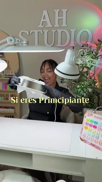 👉 Consigue el extractor en la página oficial @ONAIL el rey de los extractores, con mi código de descuento: Arletah100. Este es uno de los esenciales que recomiendo si estás comenzando en el mundo de las uñas y quieres trabajar de forma más limpia, profesional y cuidando tu salud desde el principio. #ONAIL #extractordepolvo #manicuristas #nailtech
