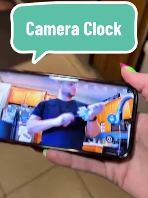 This camera clock is a great way to keep an eye on the house while you’re gone @Noahtec #cameraclock 