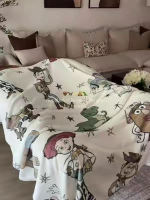 nothing beats seeing little ones create the same magical memories we grew up with. 🧸🤎 #kidsblanket #blanket #momfinds #blankets #kidsfinds 