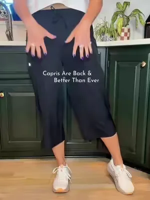 🚨SALE🚨 #capris #activewear #womensclothing #athleticwear 