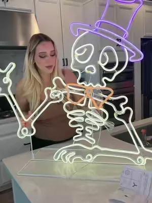 I’m obsessed 😂 can’t wait to put this out for Halloween 🎃 👻💀 #halloweendecor #spookyseason #halloweendecorations 