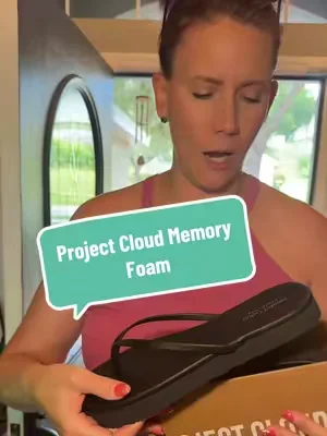 Memory foam flip flops though! @Project Cloud Shoes #flipflop 
