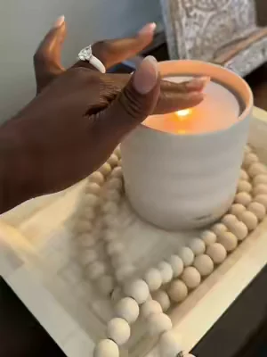 Flameless oil diffuser candles for a safe non-toxic candle alternative that smells amazing! 🕯️ #aromatherapy #candletok #waterlessdiffuser #homefinds #flamelesscandle 