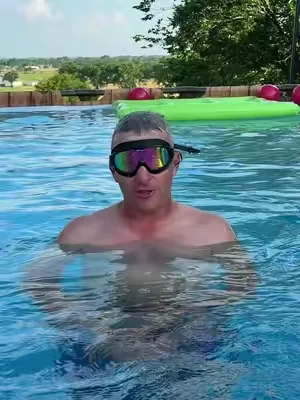 🤣 #swimgoggles #poolaccessories #swimaccessories 