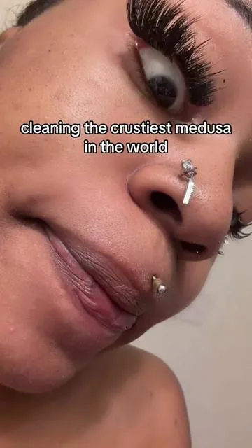 can’t even gts without waking up to this🤣#medusapiercing #cleaningpiercing #salinesolution #piercingcare #medusa 