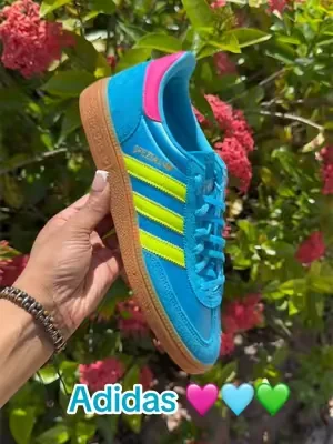 These sneakers are giving summer in Miami 🩷💚🩵 this color combo is so pretty for summer, I love how vibrant this colorway is. These shoes are the perfect pop for any outfit. #adidasspezial #adidassneakers #sneakersforwomen #womenssneakers #sneakers 