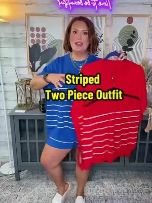 These striped two piece outfits are bamboo soft!!! They’re light and airy and also so flattering in the body! I’m a true to size large wearing the size large in the blue. @Fisoew Clothing Co. #twopieceset #twopieceoutfit #loungewear #fisoew #ttsacl 