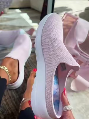 Skechers GO WALK Slip-Ins Are the Kind of Comfortable Shoes You End Up Wearing Everywhere. #SkechersGoWalk #SlipInShoes #ComfortWalkingShoes #EverydayShoes #DealsForYouDays 