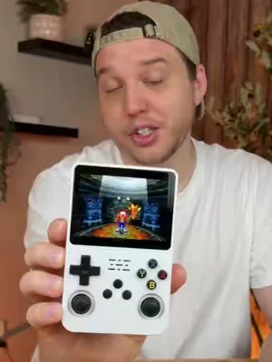 I’ve been losing out on a lot of sleep because of this 😅 #r36s #retrogaming #retroconsole #gaming #gameboy 