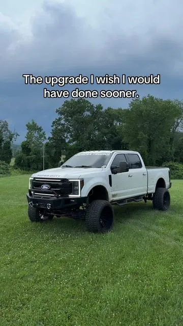 By far the best wireless CarPlay on the market #car #truck #diesel #trucktok🔥 #cartok 
