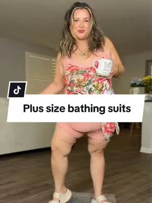 Plus size bathing go suits that are actually cute! #plussizebathingsuits #plussizeswimsuit 