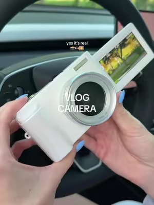 Just in time for summer #vlogcamera #digitalcamera #techtok #camera #selfiecamera 