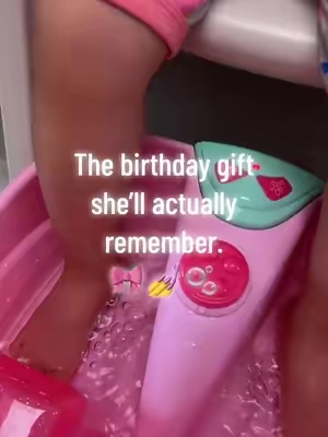Every little girl’s dream surprise.✨🤍 #giftforkids #spa #homespa #kidsspa #girlmom #kidstoys #kidsparty #fyp