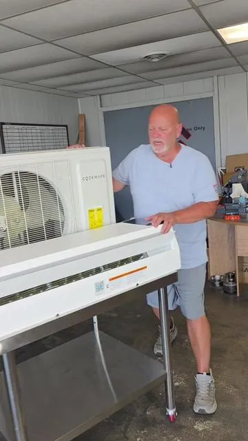 24,000 btu mini split heat/ac #heat #airconditioner #minisplit #workshop #garage 