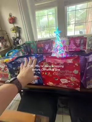 @Octagon Department Store #wrappingpresents #christmaswrapping #christmaspresents #momhacks #christmaseve 